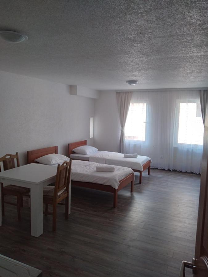 Guest House Erdan Plav Buitenkant foto