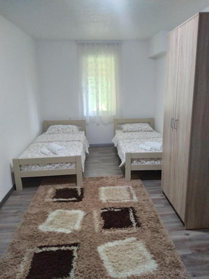 Guest House Erdan Plav Buitenkant foto